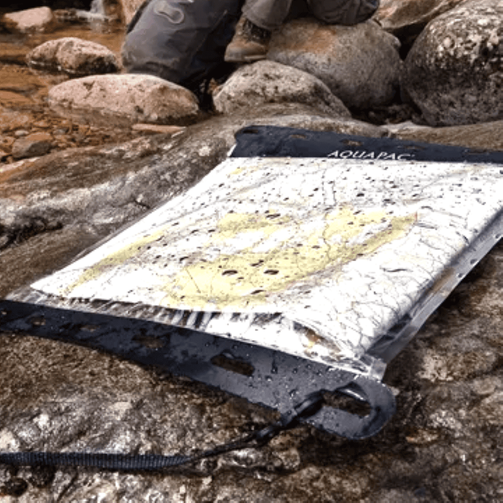 アクアクリップ防水Kaituna™MapCase808水辺で使用